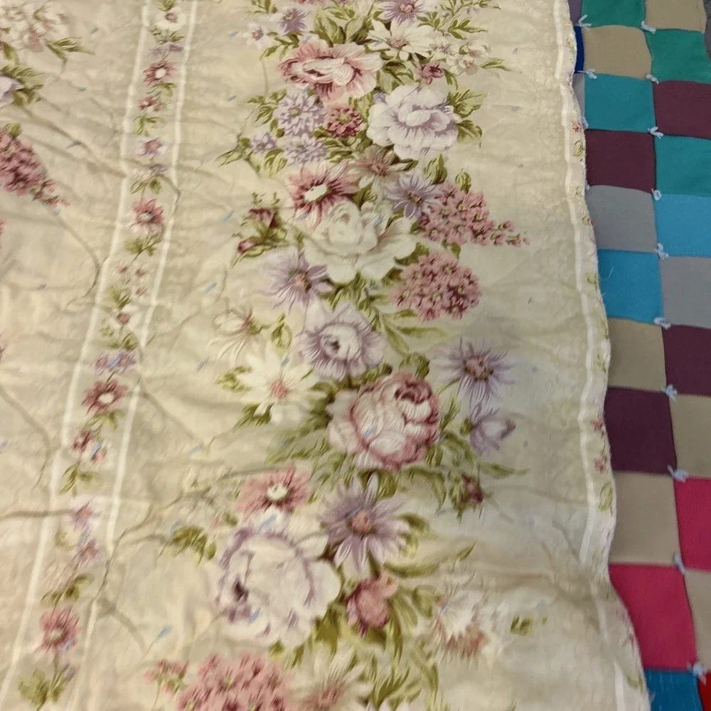 Vintage‎ Handmade Colorful Patchwork Floral Square Quilt 45